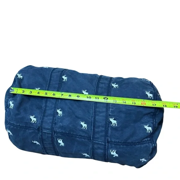 Abercrombie & Fitch Logo Duffel Bag - Picture 5 of 9